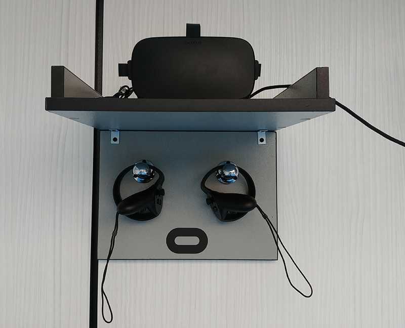 Oculus Rift (left) and HTC Vive (right) VR headsets