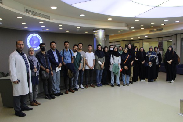 بازدید دانشجویان دانشگاه شهید بهشتی و مدرسه بهاره مجازی از آزمایشگاه