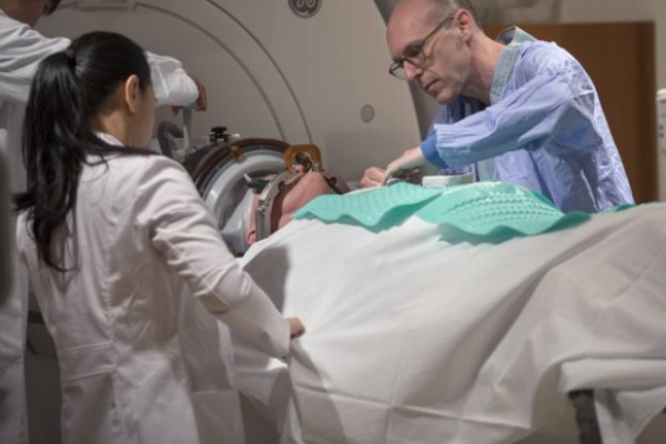 Ultrasound jiggles open brain barrier, a step to better care