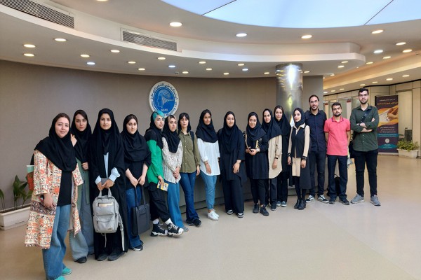 بازدید دانشجویان دانشکده روانشناسی دانشگاه شهید بهشتی از آزمایشگاه 