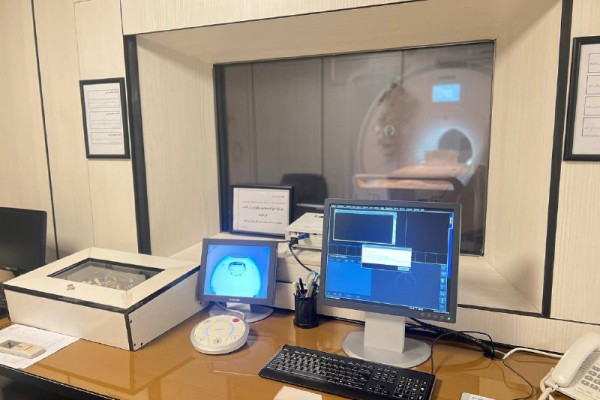 ساخت ربات توانبخشی سازگار با MRI برای اولین بار در ایران و ارزیابی عملکرد ربات با استفاده از دستگاه MRI آزمایشگاه ملی نقشه‌برداری مغز
