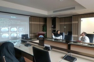 برگزاری جلسات ژورنال کلاب هر دوهفته یکبار در محل آزمایشگاه